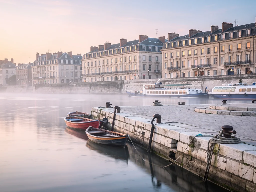 Quai à l'aube