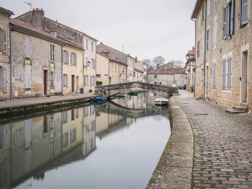 Ville au fil de l'eau